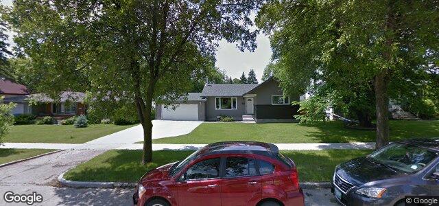 Larawan ng 214 Strathmillan Road sa Winnipeg, Manitoba