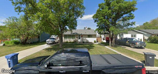 310 Strathmillan Road（加拿大曼尼托巴省温尼伯市）房屋照片