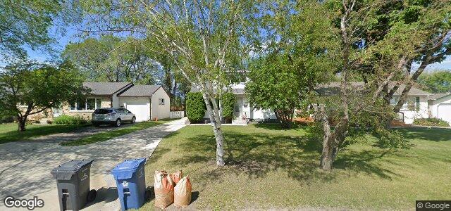 360 Strathmillan Road（加拿大曼尼托巴省温尼伯市）房屋照片