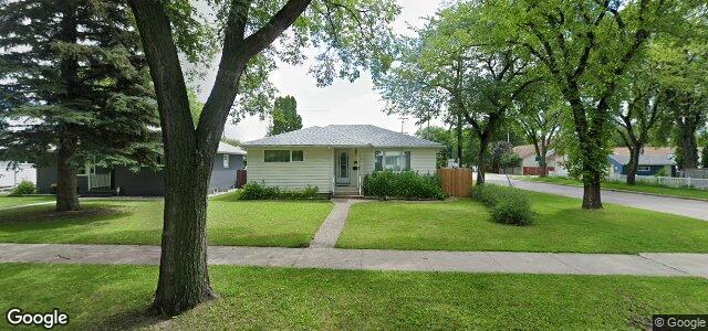 Larawan ng 214 Lockwood Street sa Winnipeg, Manitoba