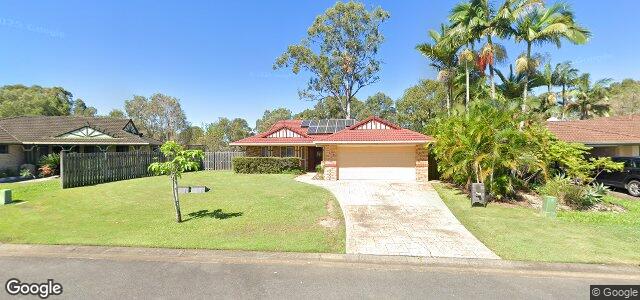 15 Caribou Crescent（加拿大曼尼托巴省温尼伯市）房屋照片