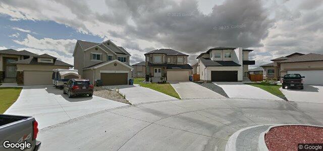 Photo of 18 Nighthawk Bay in Winnipeg, Manitoba