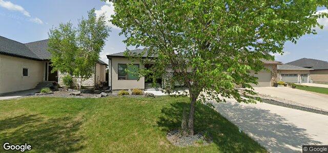 23 Autumnview Drive（加拿大曼尼托巴省温尼伯市）房屋照片