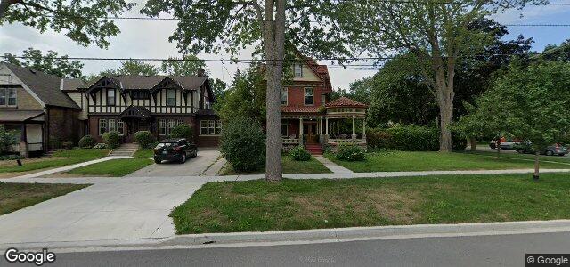 807 Waterloo Street（加拿大曼尼托巴省温尼伯市）房屋照片