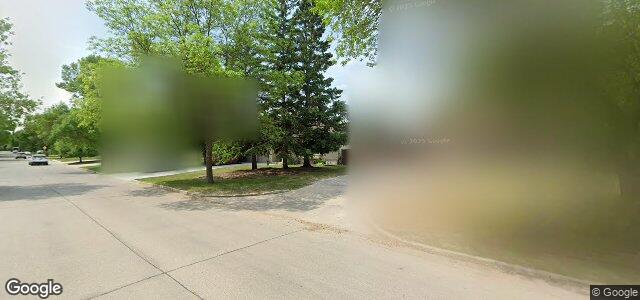 18 Portsmouth Boulevard（加拿大曼尼托巴省温尼伯市）房屋照片