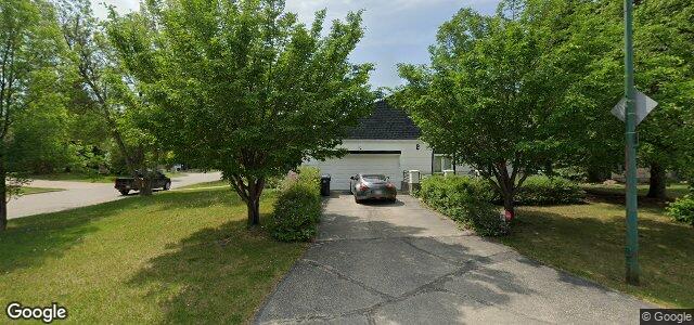 2 Dunbar Crescent（加拿大曼尼托巴省温尼伯市）房屋照片