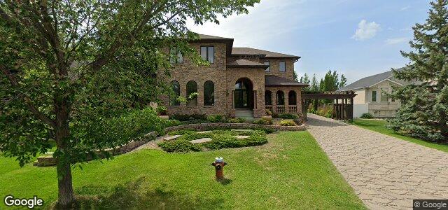 Larawan ng 2 Park Place E sa Winnipeg, Manitoba