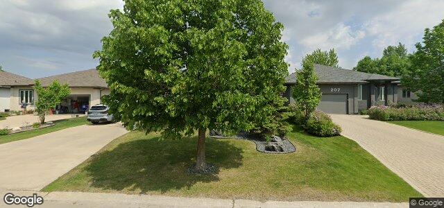 211 Park Place W（加拿大曼尼托巴省温尼伯市）房屋照片