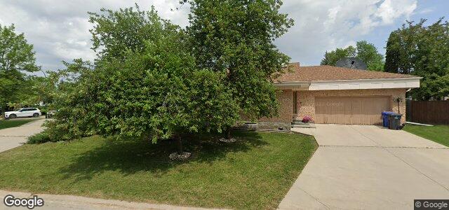 35 Hopwood Drive（加拿大曼尼托巴省温尼伯市）房屋照片