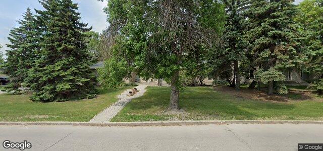 Larawan ng 46 Portsmouth Boulevard sa Winnipeg, Manitoba
