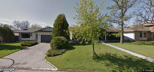 Photo of 5737 Roblin Boulevard in Winnipeg, Manitoba