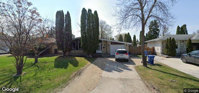 Photo of 10 Tamarac Bay in Winnipeg, Manitoba