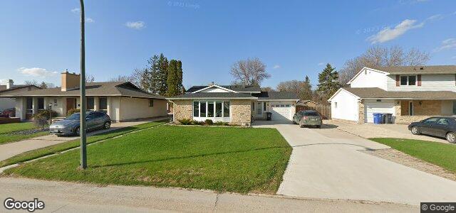 Photo of 118 Shoreview Bay in Winnipeg, Manitoba