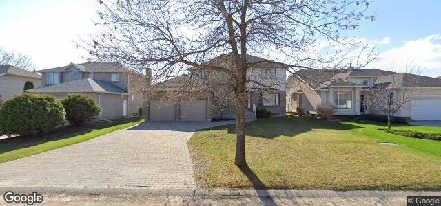 18 Newcombe Crescent（加拿大曼尼托巴省温尼伯市）房屋照片