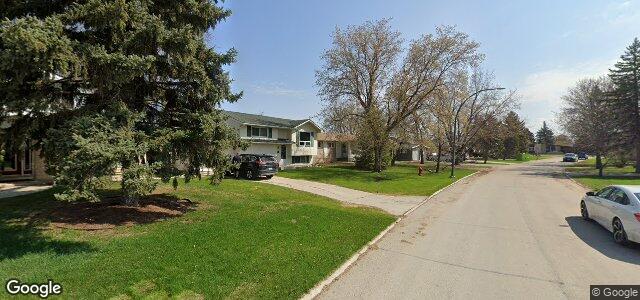 Photo of 19 Burntwood Crescent in Winnipeg, Manitoba