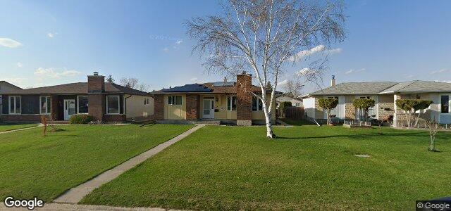 23 Queensway Crescent（加拿大曼尼托巴省温尼伯市）房屋照片