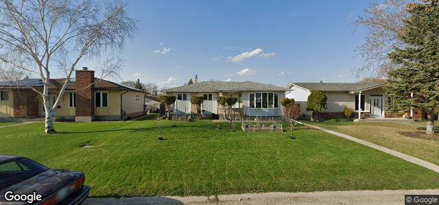 27 Queensway Crescent（加拿大曼尼托巴省温尼伯市）房屋照片