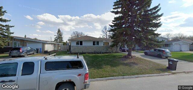 30 Shoreview Bay（加拿大曼尼托巴省温尼伯市）房屋照片