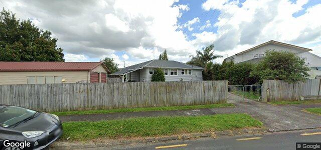 Photo of 33 Edgewater Drive in Winnipeg, Manitoba