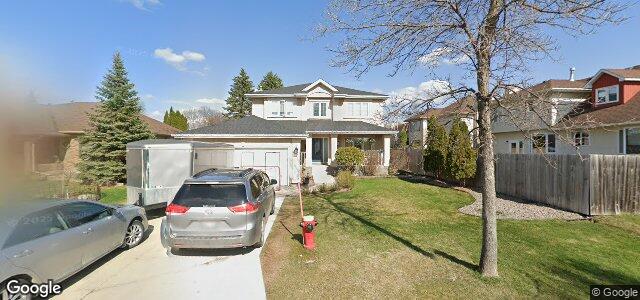 35 Newcombe Crescent（加拿大曼尼托巴省温尼伯市）房屋照片