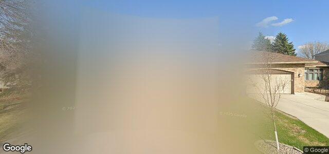 45 Newcombe Crescent（加拿大曼尼托巴省温尼伯市）房屋照片