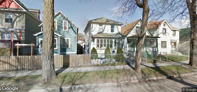 672 Langside Street（加拿大曼尼托巴省温尼伯市）房屋照片