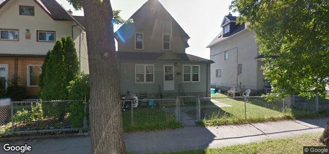 699 Langside Street（加拿大曼尼托巴省温尼伯市）房屋照片