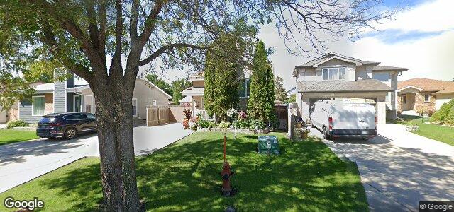 102 St Moritz Road（加拿大曼尼托巴省温尼伯市）房屋照片