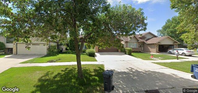 123 Alberhill Crescent（加拿大曼尼托巴省温尼伯市）房屋照片