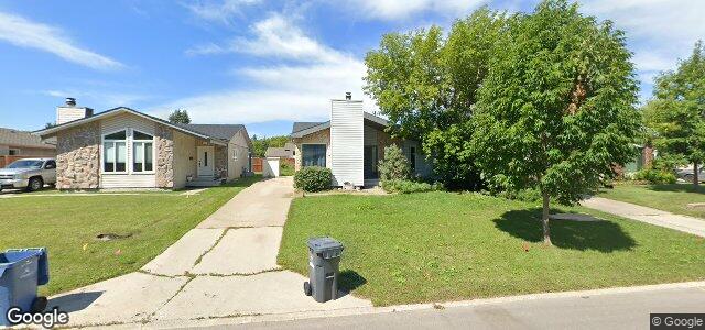 135 Sunny Hills Road（加拿大曼尼托巴省温尼伯市）房屋照片