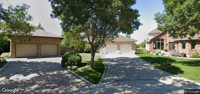 Photo of 15 Eagle Lake Cove in Winnipeg, Manitoba