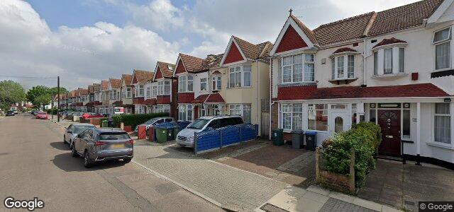 Photo of 35 Thurlby Road in Winnipeg, Manitoba