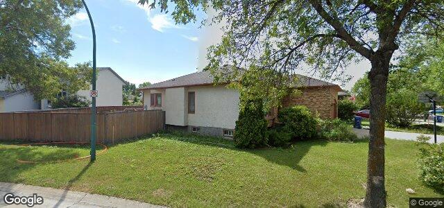 38 Alberhill Crescent（加拿大曼尼托巴省温尼伯市）房屋照片