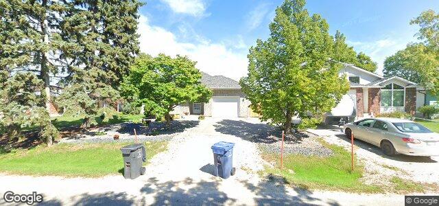 Photo of 919 Mcivor Avenue in Winnipeg, Manitoba