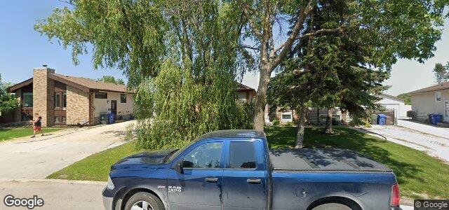 92 Jim Smith Drive（加拿大曼尼托巴省温尼伯市）房屋照片