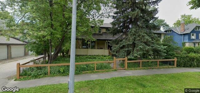 Larawan ng 112 Machray Avenue sa Winnipeg, Manitoba