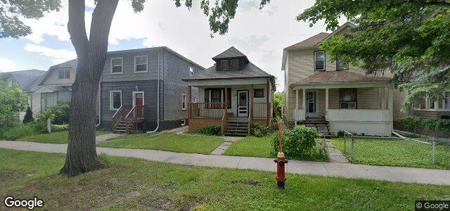 Photo of 456 Cathedral Avenue in Winnipeg, Manitoba