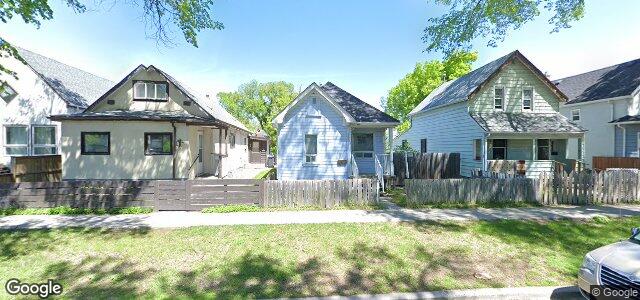 Photo of 499 Redwood Avenue in Winnipeg, Manitoba