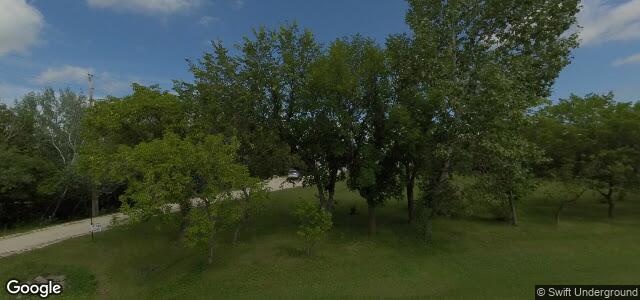 2443 Hallama Drive（加拿大曼尼托巴省温尼伯市）房屋照片