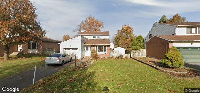 30 Sage Crescent（加拿大曼尼托巴省温尼伯市）房屋照片