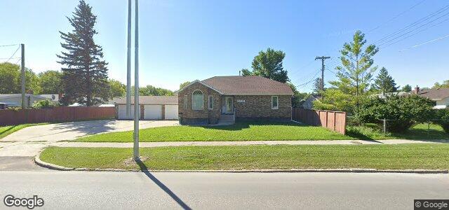 3200 Ness Avenue（加拿大曼尼托巴省温尼伯市）房屋照片