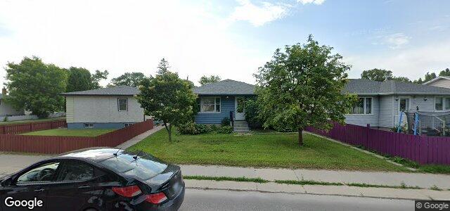 215 Gateway Road（加拿大曼尼托巴省温尼伯市）房屋照片