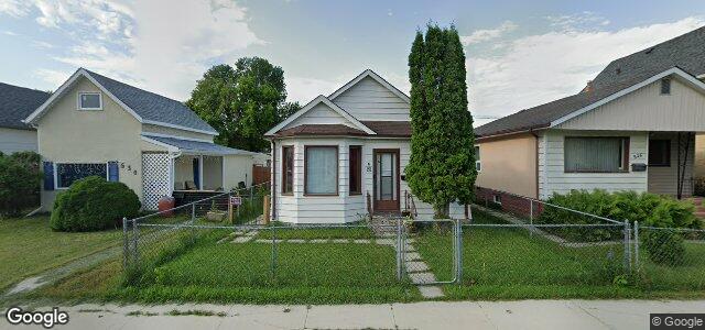Larawan ng 528 Castle Avenue sa Winnipeg, Manitoba