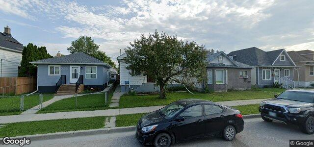 Photo of 533 Castle Avenue in Winnipeg, Manitoba