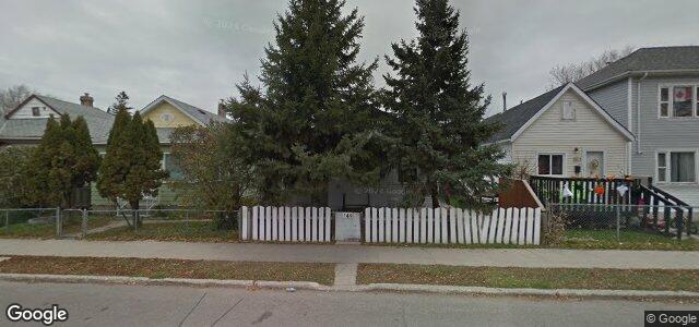 Larawan ng 549 Chalmers Avenue sa Winnipeg, Manitoba