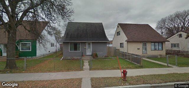 Photo of 564 Chalmers Avenue in Winnipeg, Manitoba
