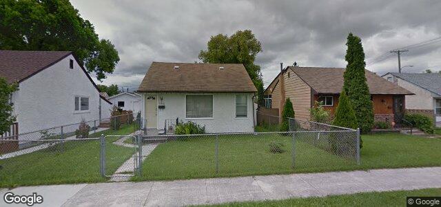 Photo of 566 Martin Avenue E in Winnipeg, Manitoba