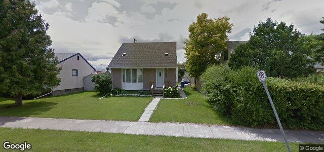 Photo of 662 Harbison Avenue E in Winnipeg, Manitoba