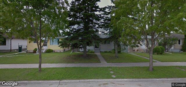 674 Sandhurst Avenue（加拿大曼尼托巴省温尼伯市）房屋照片