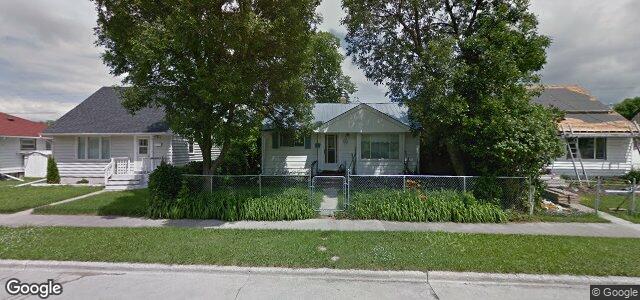Photo of 781 Harbison Avenue E in Winnipeg, Manitoba
